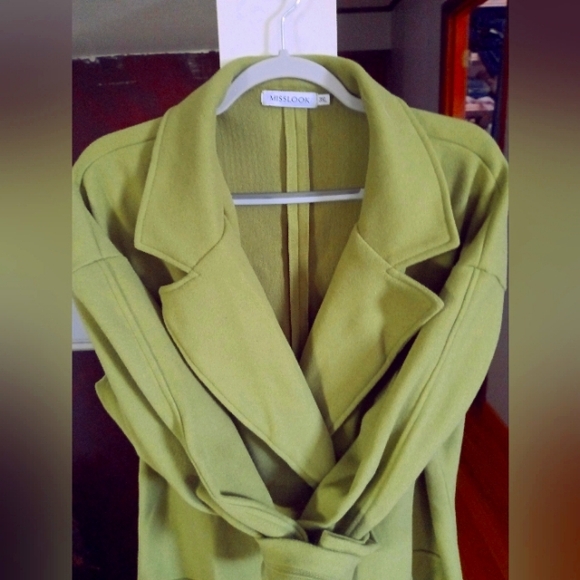 Lightweight extra long Coat - Picture 3 of 6